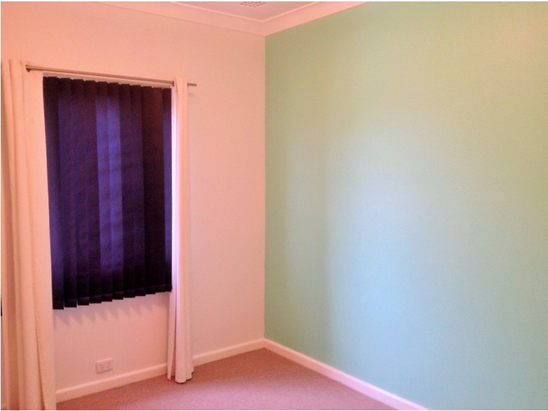 37 Hands Avenue, Carey Park WA 6230