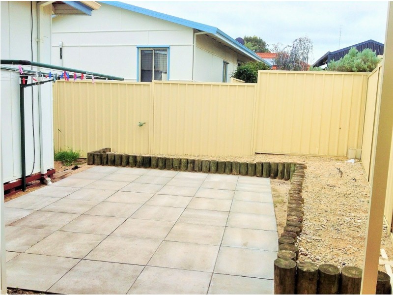 37 Hands Avenue, Carey Park WA 6230