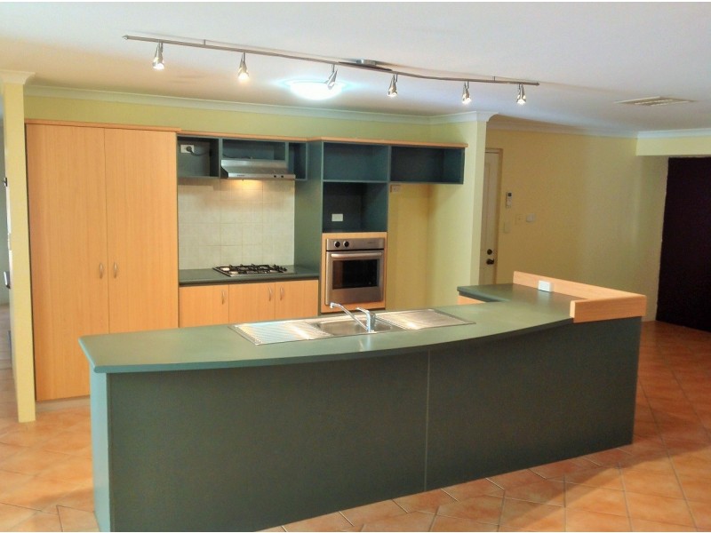 21 Bradford Loop, Eaton WA 6232