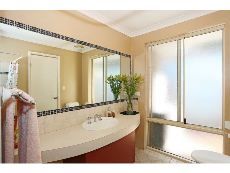 9 Nyabing Way, Withers WA 6230