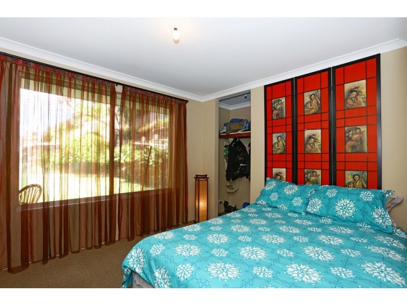 9 Nyabing Way, Withers WA 6230