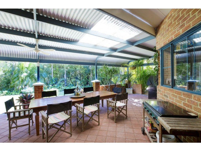 5 Leake Court, Leschenault WA 6233