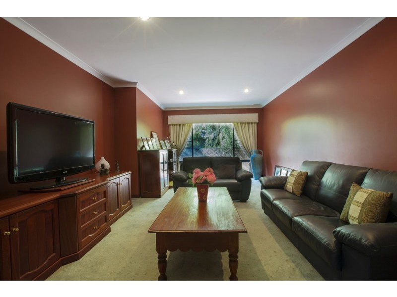 5 Leake Court, Leschenault WA 6233