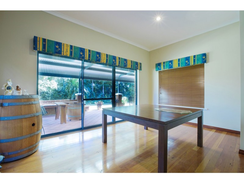 5 Leake Court, Leschenault WA 6233