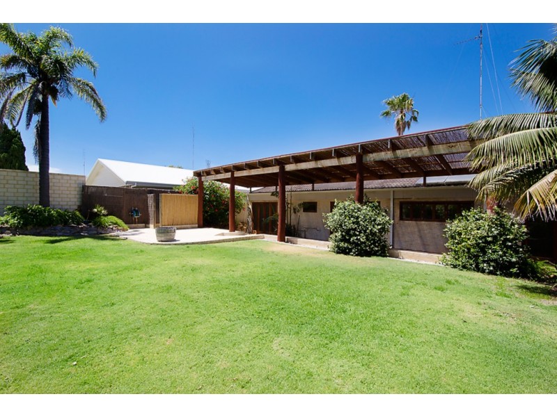 4 Sturt Street, South Bunbury WA 6230