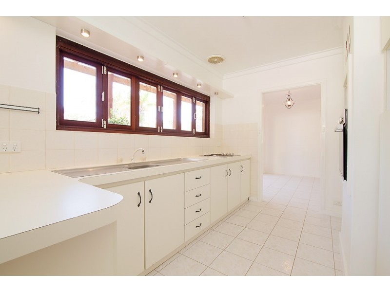 4 Sturt Street, South Bunbury WA 6230