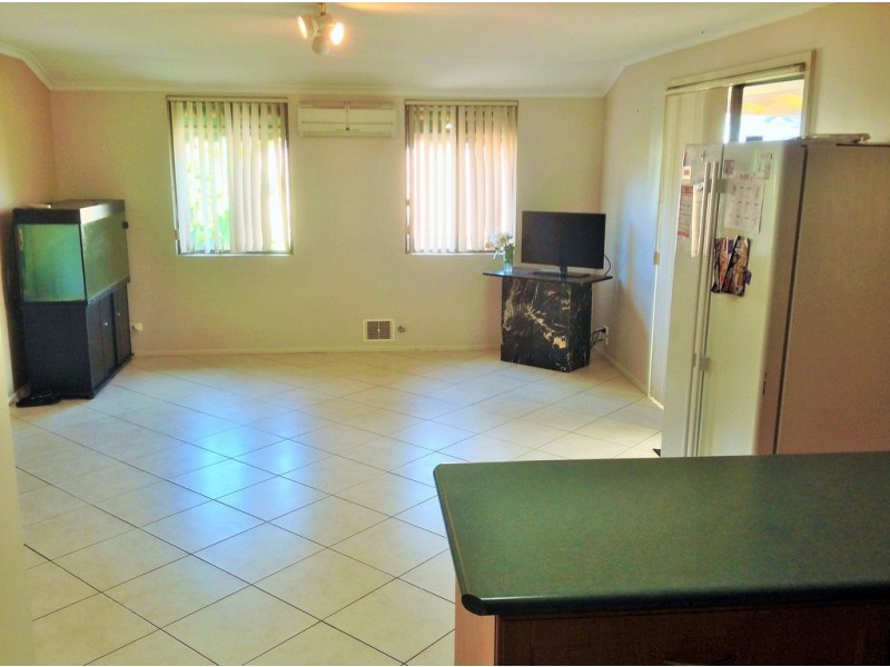 6 Ganfield Place, Australind WA 6233