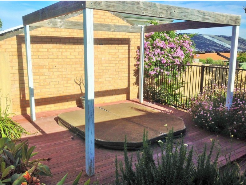 6 Ganfield Place, Australind WA 6233
