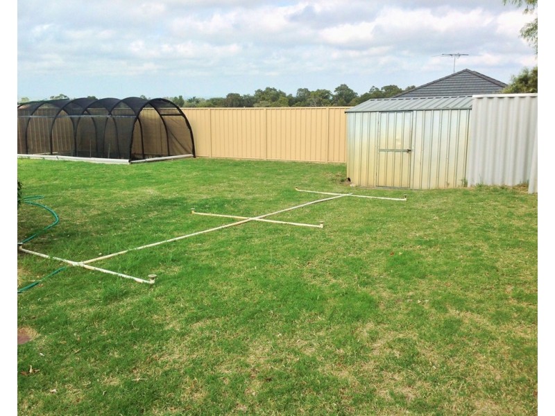 6 Parkfield Way, Australind WA 6233