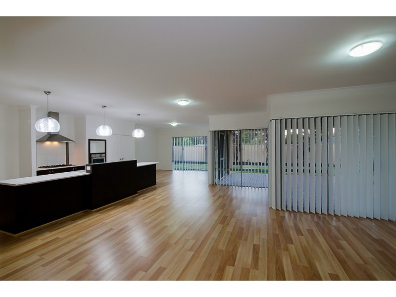 34 Nicolay Approach, Dalyellup WA 6230