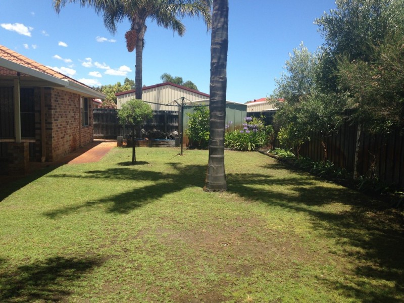35 Barton Drive, Australind WA 6233