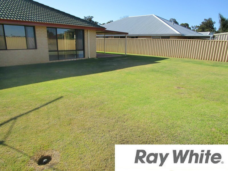 11 Wandoo Road, Dalyellup WA 6230