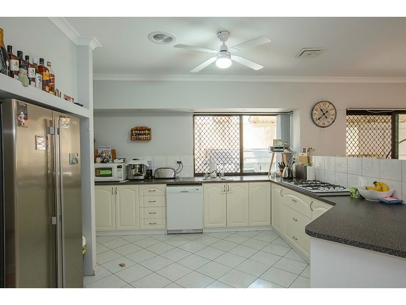 7 Claddagh Road, Australind WA 6233