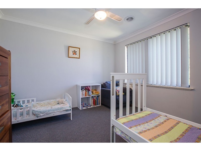 7 Claddagh Road, Australind WA 6233