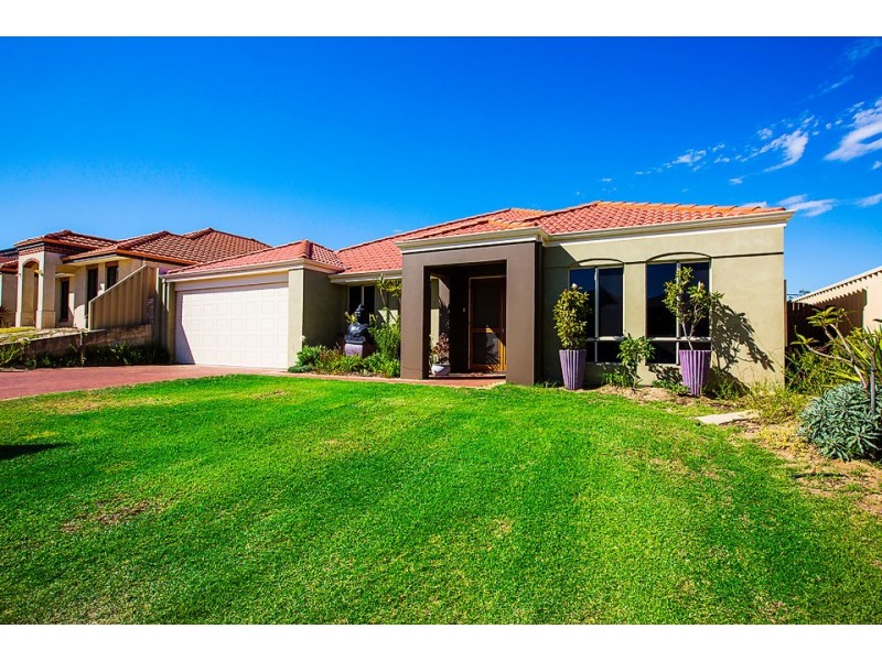 44 Peppermint Boulevard, College Grove WA 6230