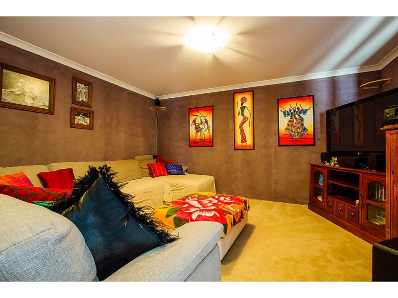 44 Peppermint Boulevard, College Grove WA 6230