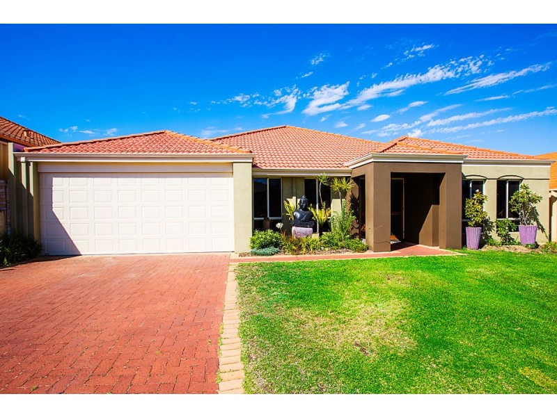 44 Peppermint Boulevard, College Grove WA 6230