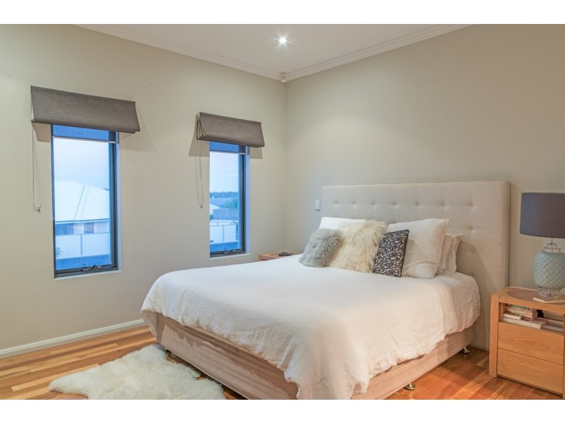 15 Katinka Street, Dalyellup WA 6230