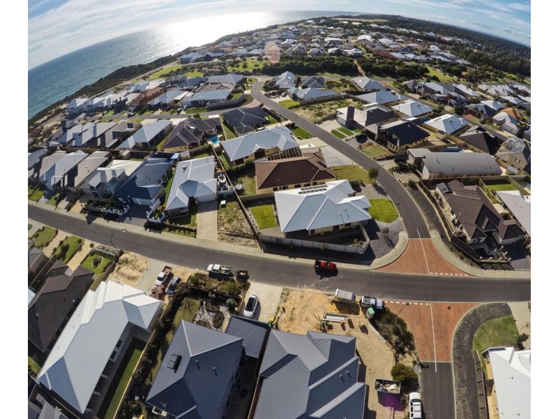 15 Katinka Street, Dalyellup WA 6230