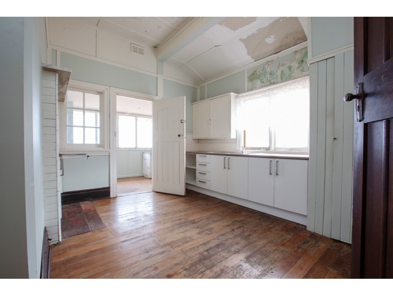 8 Haig Crescent, Bunbury WA 6230