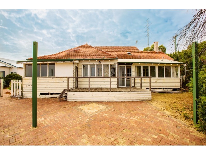 8 Haig Crescent, Bunbury WA 6230