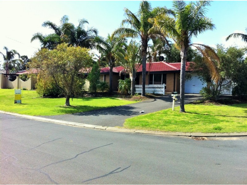 11 Wakefield Avenue, Withers WA 6230