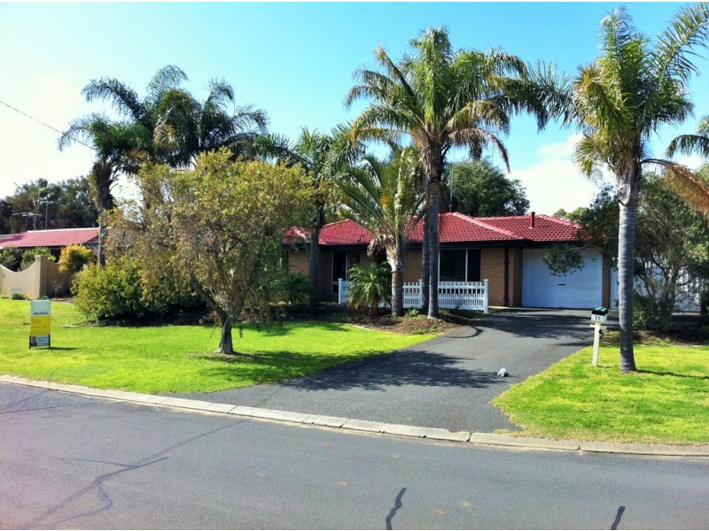 11 Wakefield Avenue, Withers WA 6230
