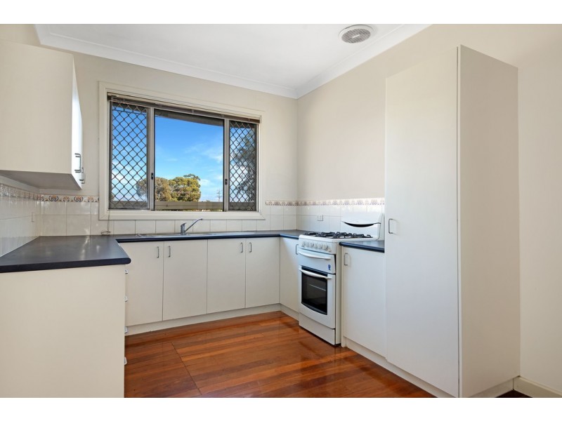 37 Hands Avenue, Carey Park WA 6230