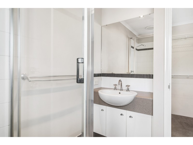 22 Wiroo Loop, Dalyellup WA 6230