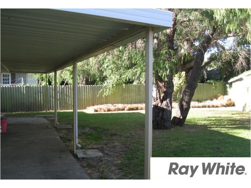 245 Old Coast Road, Australind WA 6233