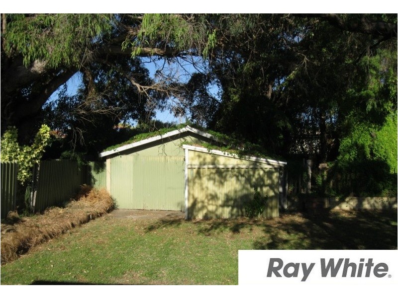 245 Old Coast Road, Australind WA 6233