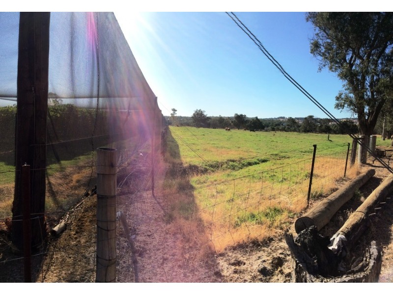 74-75 Hackett Road, Harvey WA 6220