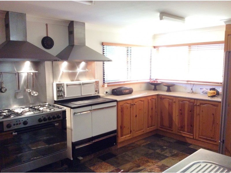 74-75 Hackett Road, Harvey WA 6220