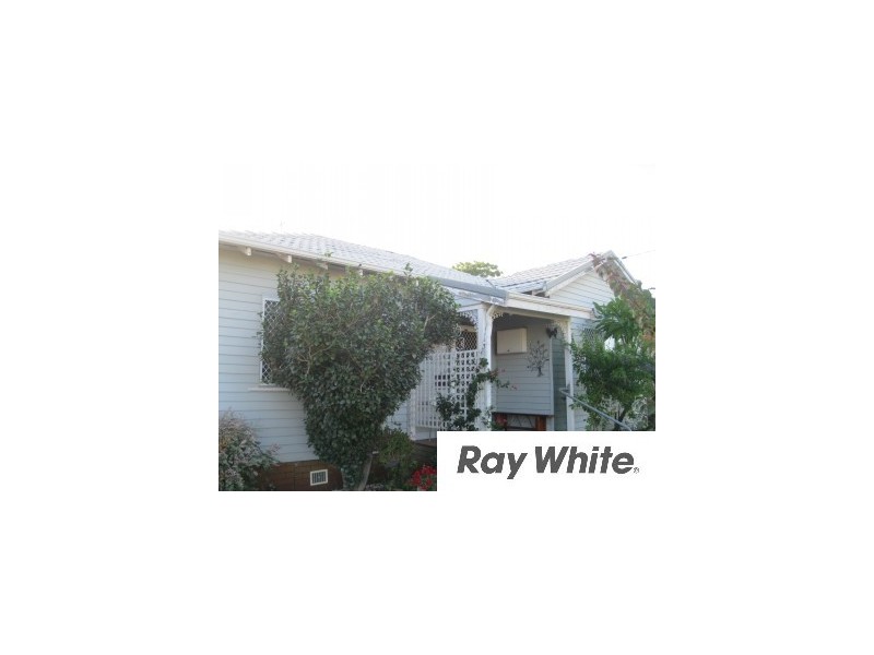 18 Teeluk Road, Carey Park WA 6230