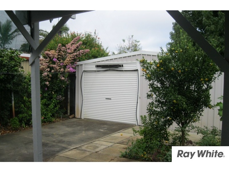 18 Teeluk Road, Carey Park WA 6230