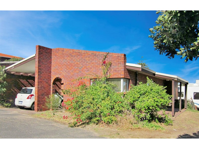 2/201 Ocean Drive, South Bunbury WA 6230