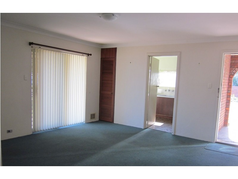 2/201 Ocean Drive, South Bunbury WA 6230