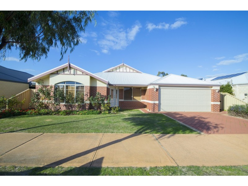 38 Swan Avenue, Millbridge WA 6232