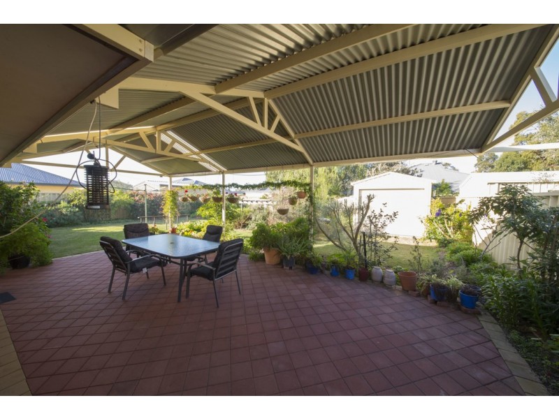 38 Swan Avenue, Millbridge WA 6232