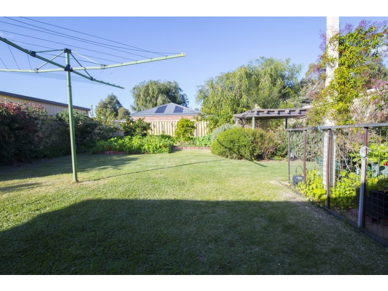 38 Swan Avenue, Millbridge WA 6232