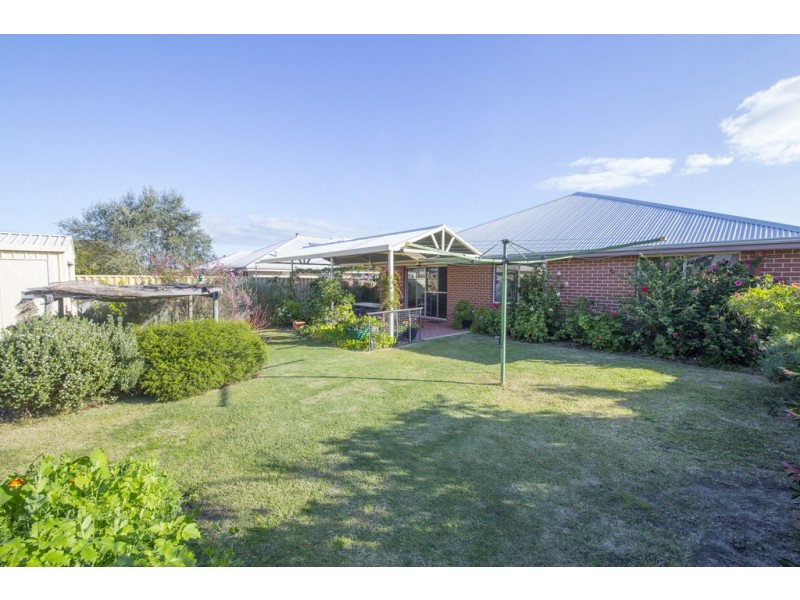 38 Swan Avenue, Millbridge WA 6232