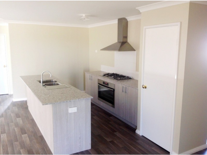 59 Sherwood Road, Australind WA 6233