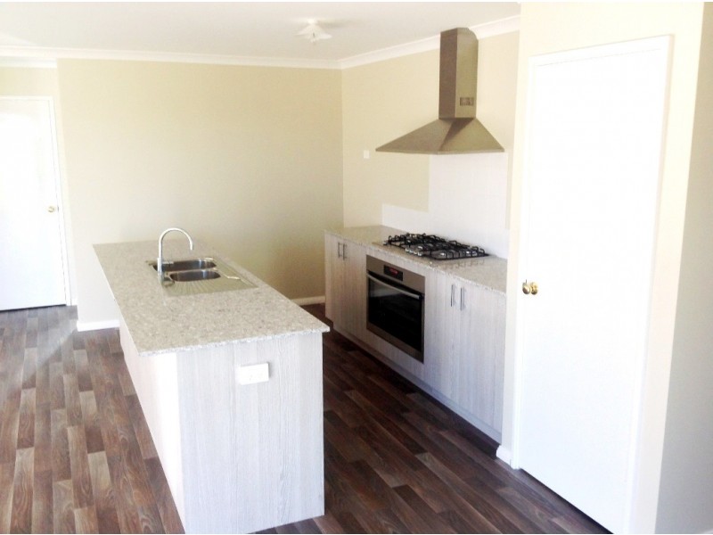 59 Sherwood Road, Australind WA 6233