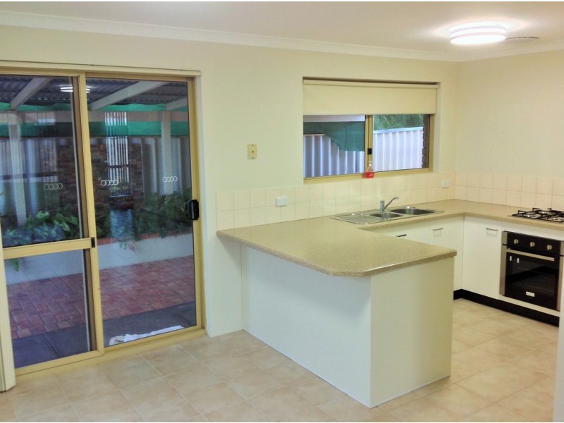 8b Hough Place, Eaton WA 6232