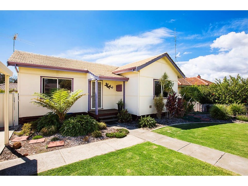 2 Locke Street, Carey Park WA 6230