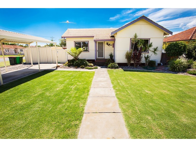 2 Locke Street, Carey Park WA 6230