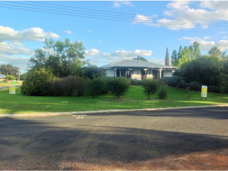 14 Layman Road, Capel WA 6271