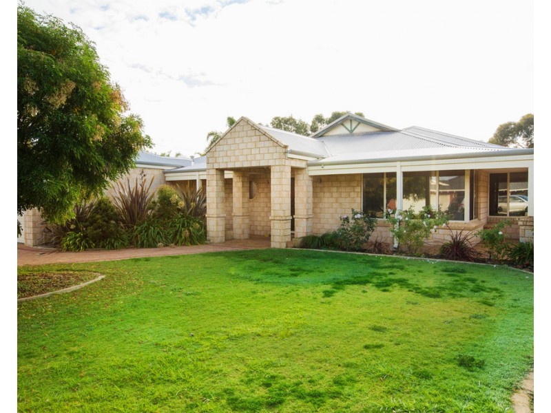 7 Turnberry Way, Pelican Point WA 6230
