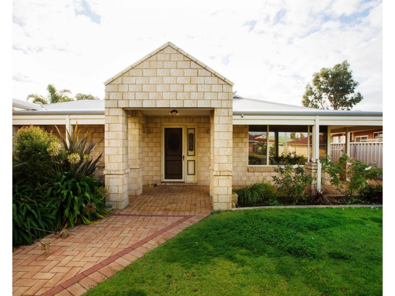 7 Turnberry Way, Pelican Point WA 6230