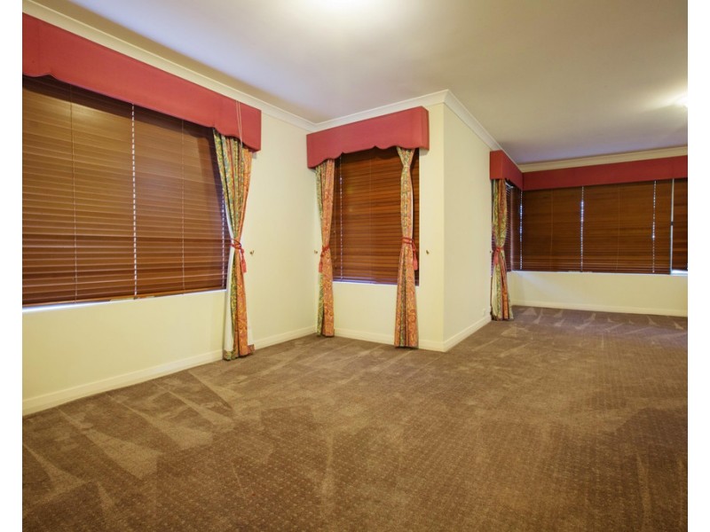 7 Turnberry Way, Pelican Point WA 6230